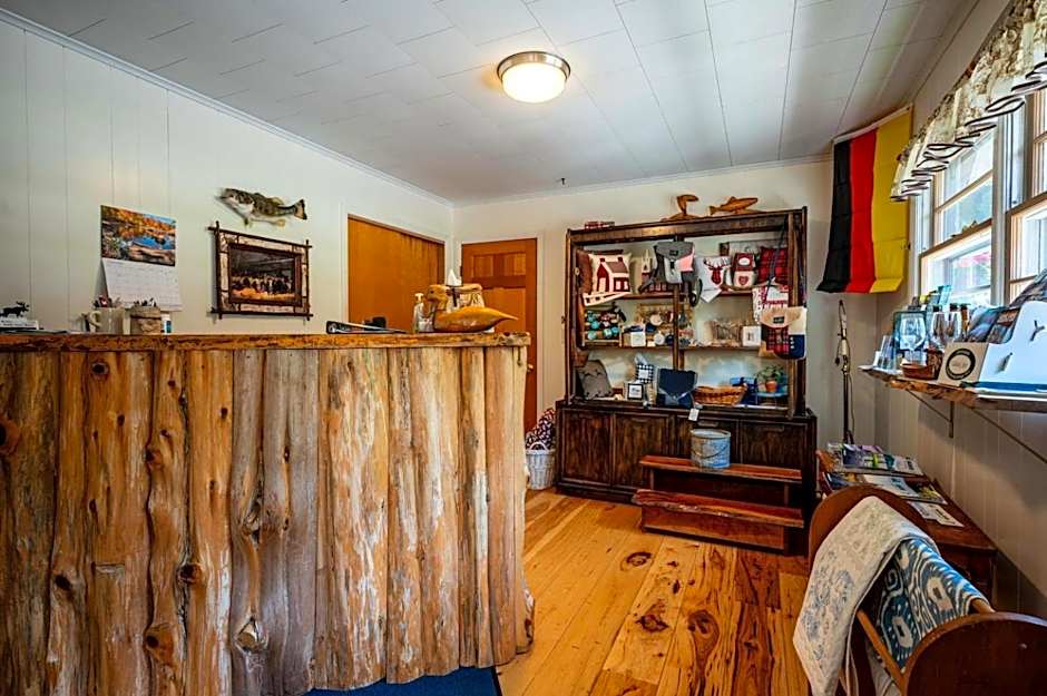 Sandy Point Motel