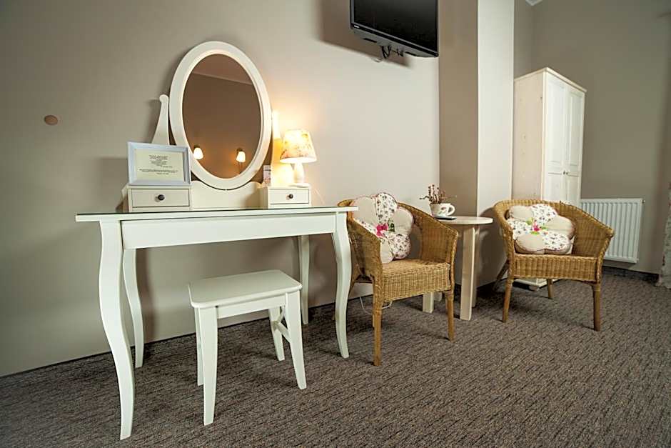 WILLA IZBICA KARPACZ parking, jacuzzi, sauna gratis