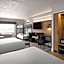 Aiden by Best Western Newark Airport