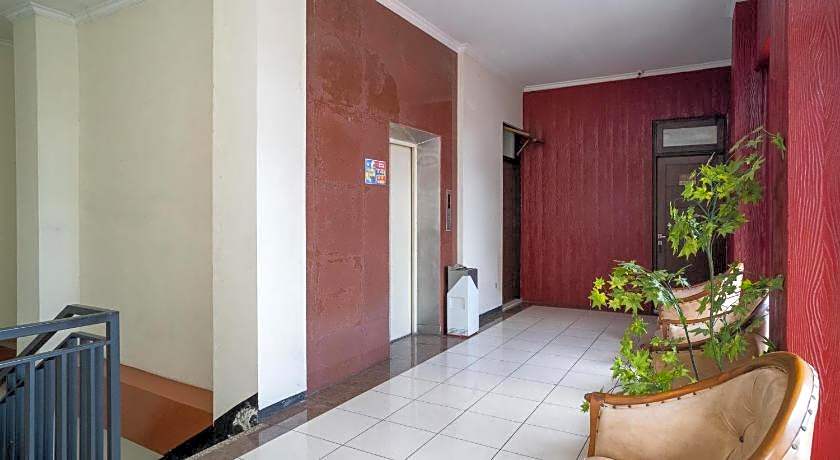 Urbanview Hotel de Kopen Malang by RedDoorz