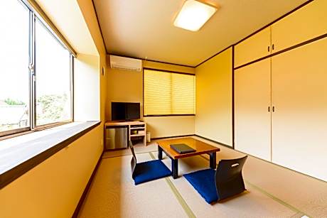 Annex Room With 6 Tatami And Shared Bathroom