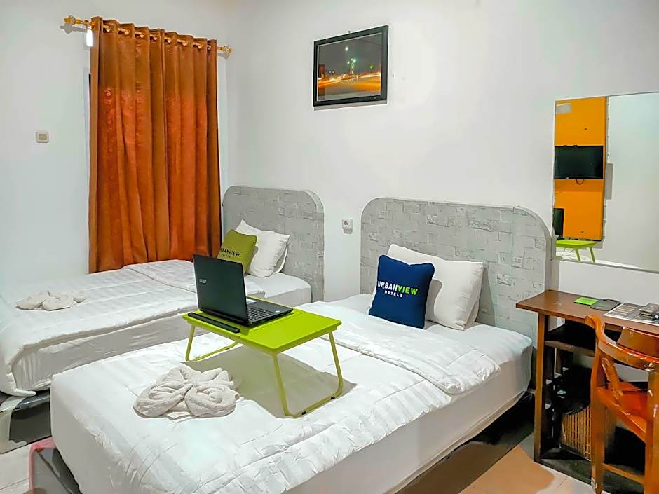 Urbanview Hotel Bagoes Sintang by RedDoorz