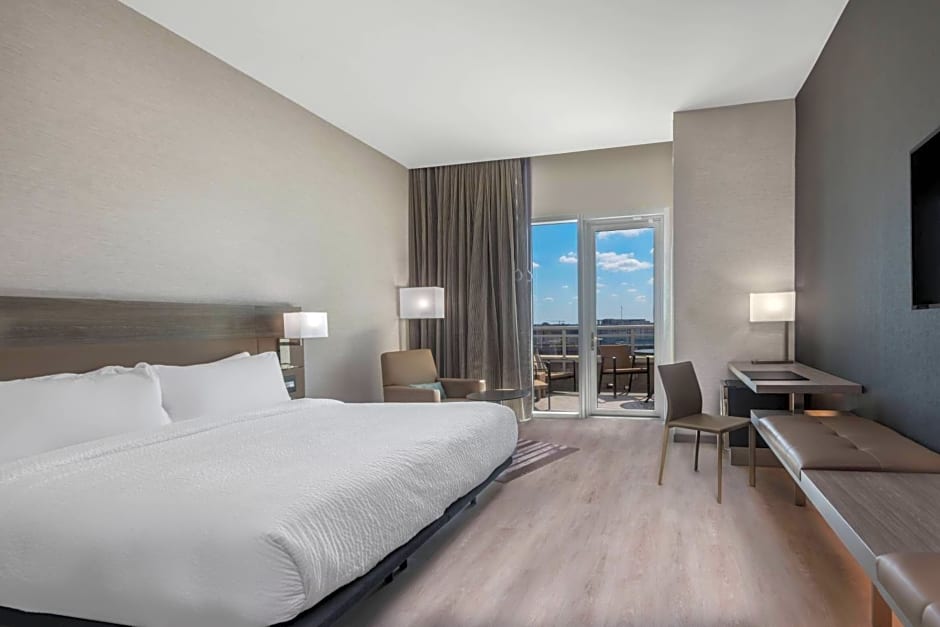 AC Hotel by Marriott Charlotte City Center