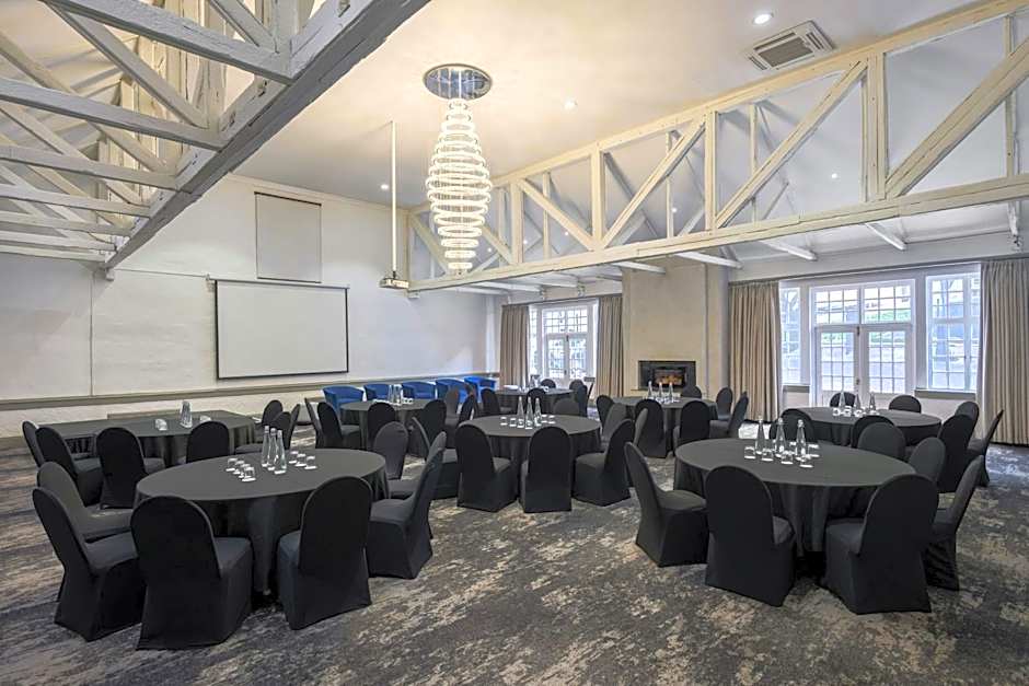 Protea Hotel by Marriott Johannesburg Balalaika Sandton