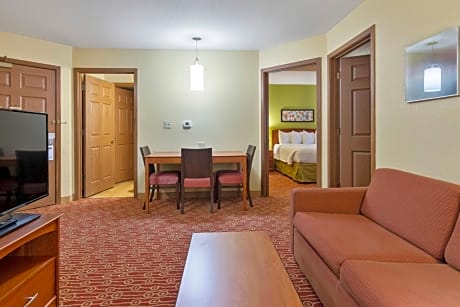 2 Bedroom Suite 2 Queen Beds Non-Smoking