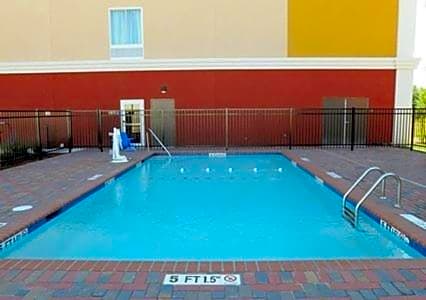 Comfort Suites near Tanger Outlet Mall