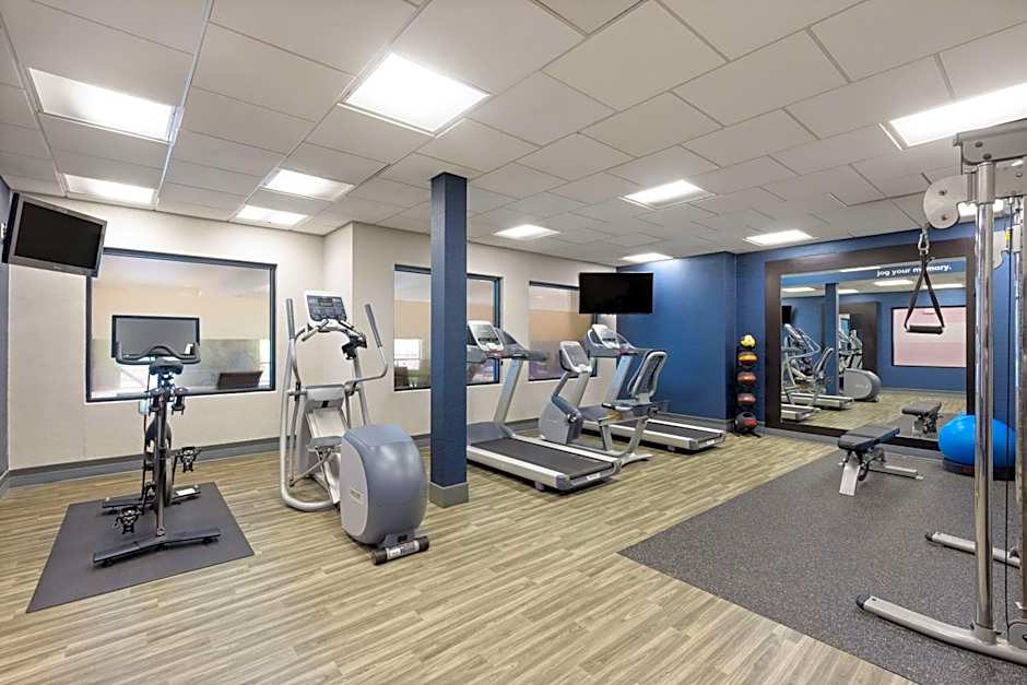Hampton Inn By Hilton And Suites Harrisburg/North, Pa