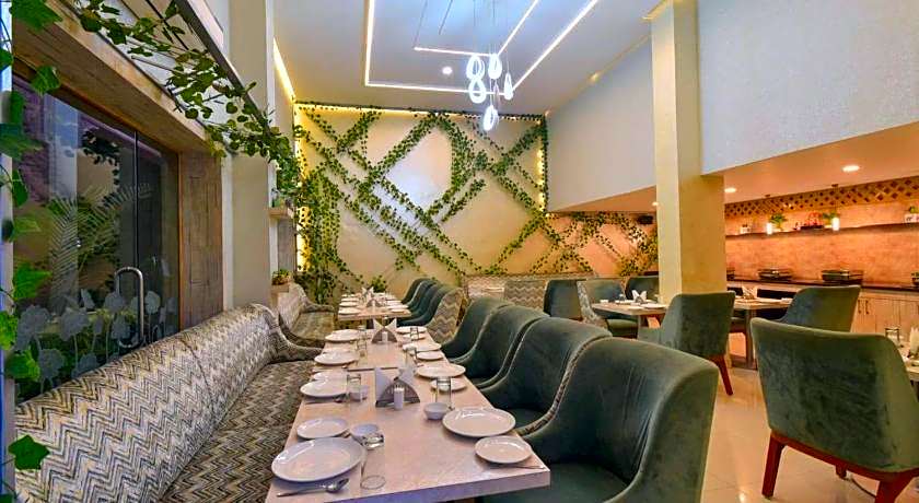 Hotel Jaisingh Palace