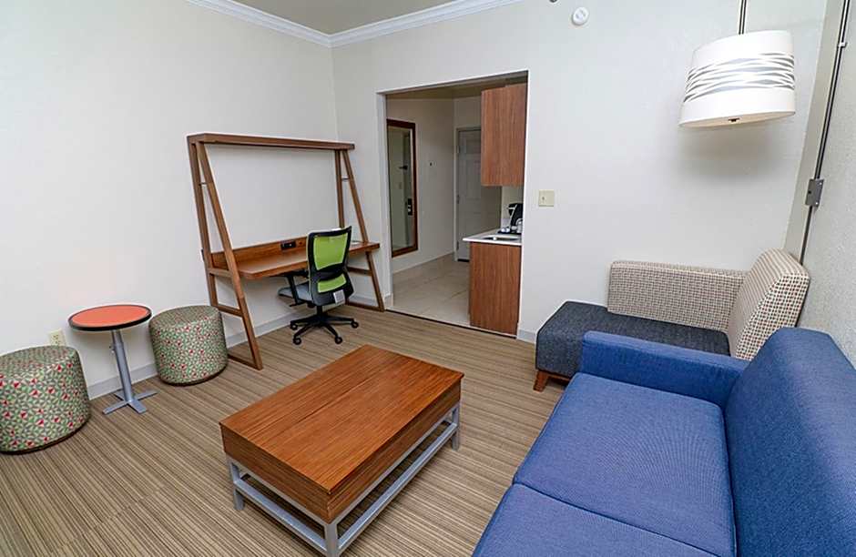 Holiday Inn Express Hotel & Suites Greenville By IHG