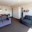 Aura Accommodation