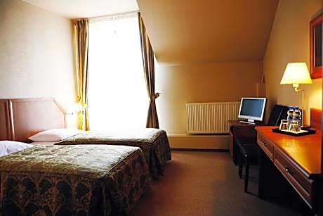 Single Room with Private Bathroom