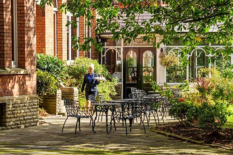 Macdonald Kilhey Court Hotel