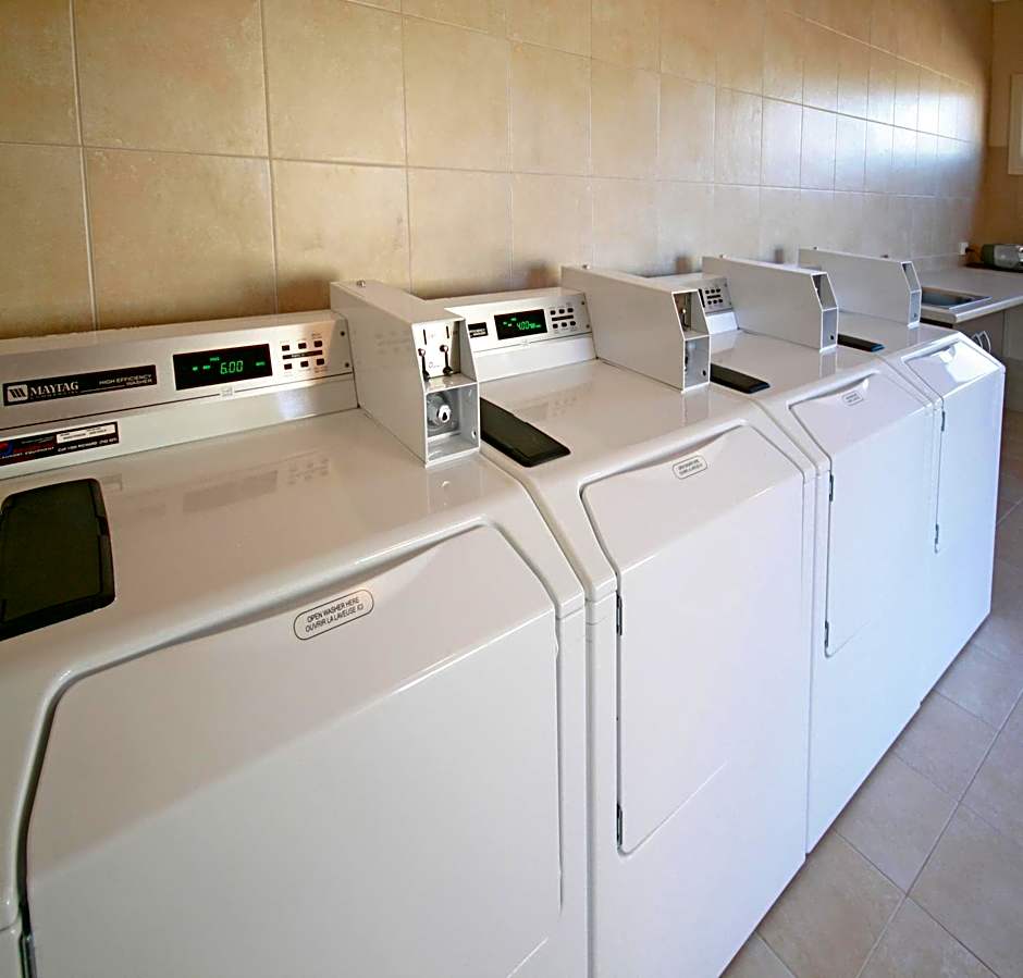 Streaky Bay Motel and Villas