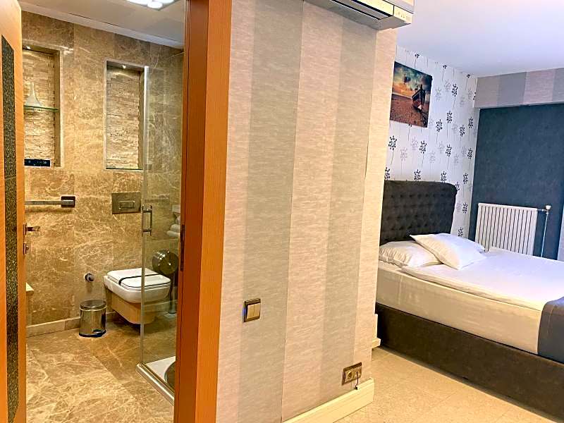 Blackmoon Villa Hotel 