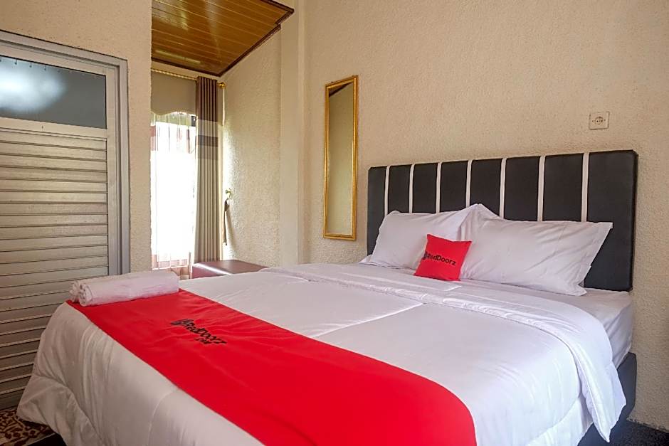 RedDoorz Syariah @ Jalan Dieng Wonosobo 2