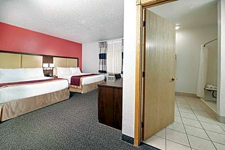 Queen Room with Two Queen Beds and Pool View - Disability Access/Non-Smoking