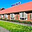 AAt 28 Goldsmith Motel