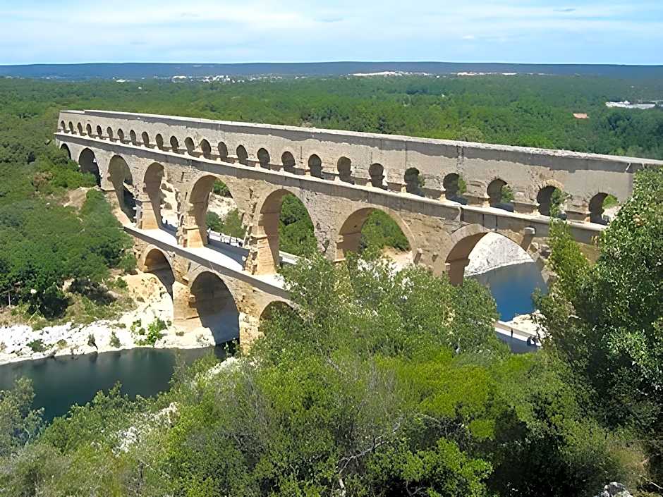 Hotel Le Medieval Palais des Papes
