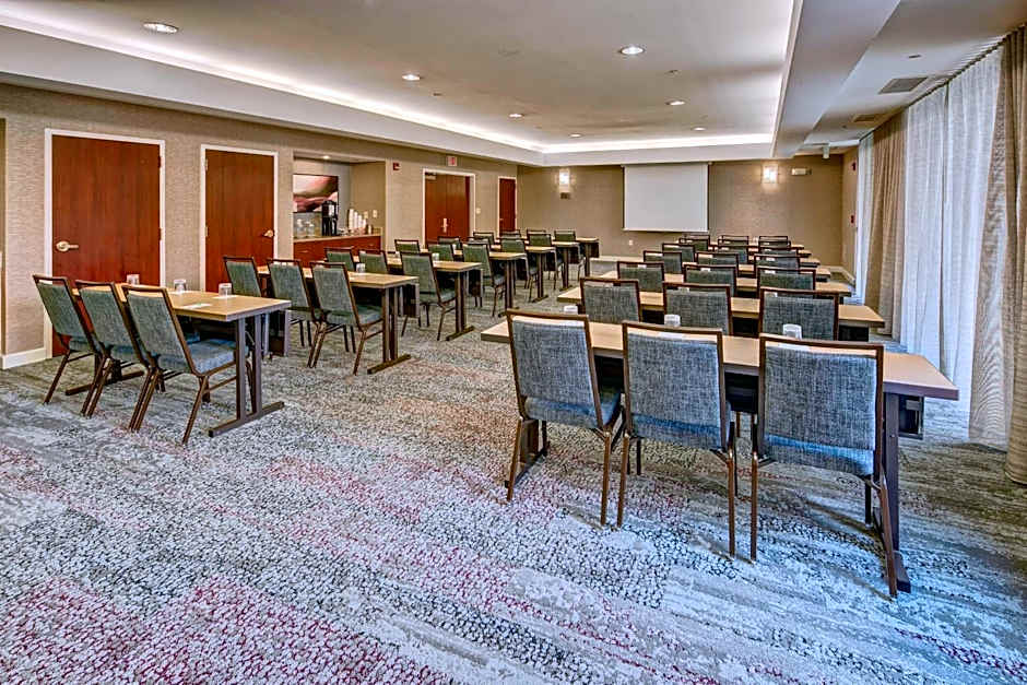 Courtyard by Marriott Springfield