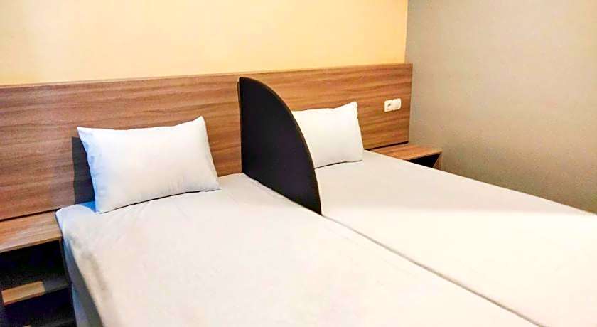 Wikost Premiere Inn mitra RedDoorz