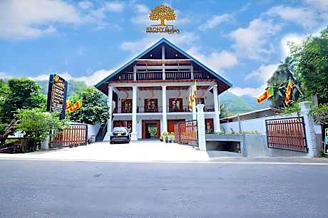 Ebony Riverside Resort