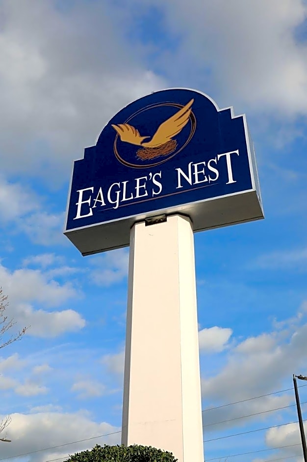 Eagles Nest Inn