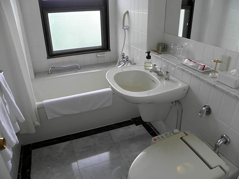 Gamagori Classic Hotel