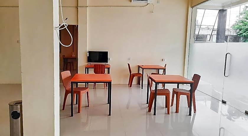 RedDoorz Syariah near Transmart Jambi 2