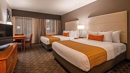 Best Western Plus Colony Inn