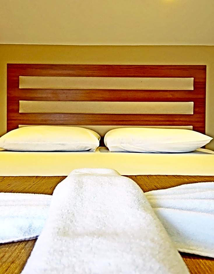 Feza Otel