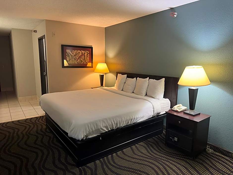 Baymont Inn & Suites by Wyndham Lincoln NE
