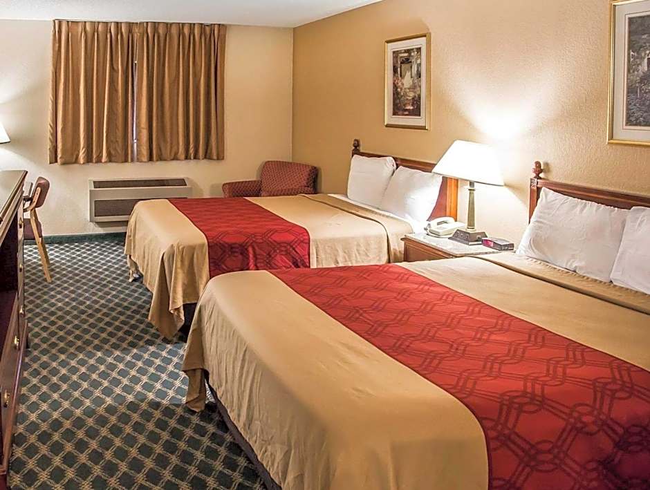 Econo Lodge Cedar Rapids South