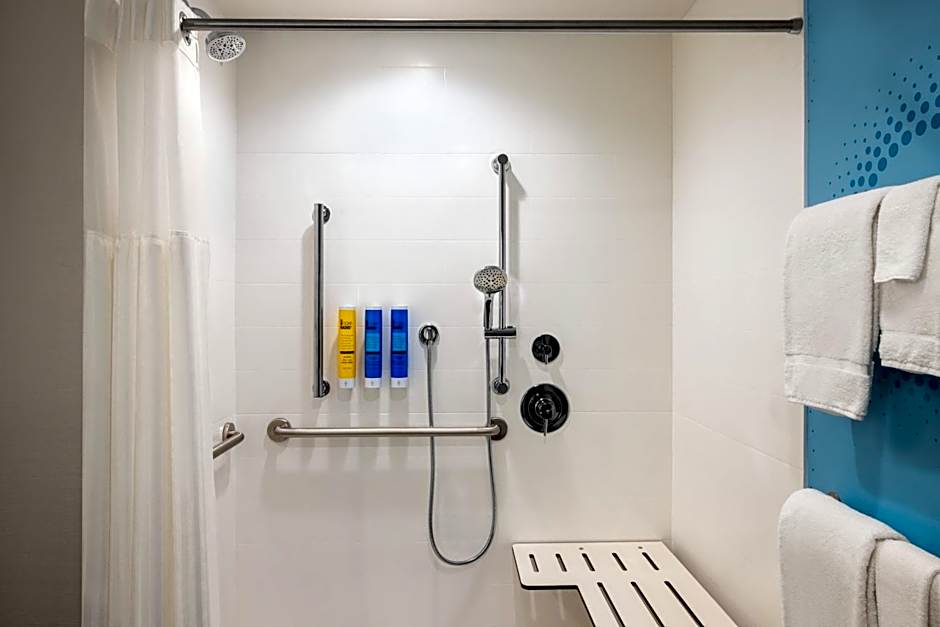 Tru by Hilton Martinsburg