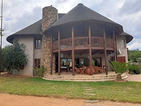 Zebula Golf and Wildlife Estate - Great Heights Pax 16 - Moi Signature Luxury villa