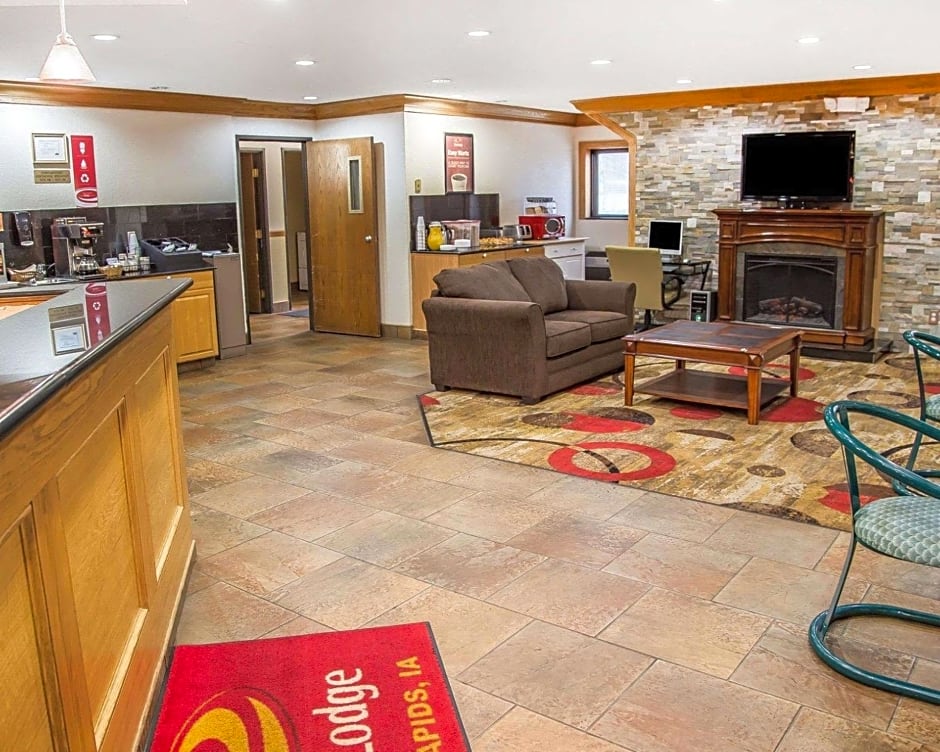 Econo Lodge Cedar Rapids South