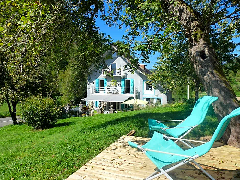 Les Deux Vélos Chambres d'Hotes-Table d'Hotes