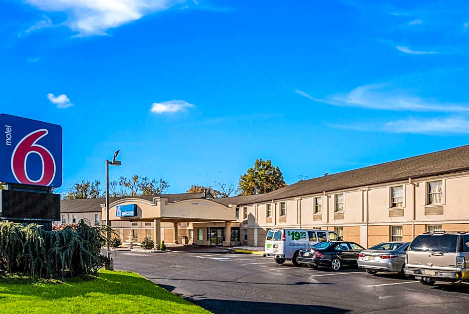 Motel 6-Levittown, PA - Bensalem