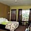 Hotel Camila 2