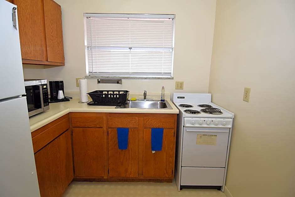 Knights Inn Oswego East