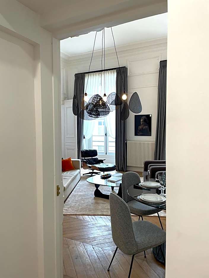 Appartement Charles Le Brun, Face au Château de Versailles, avec parking privé