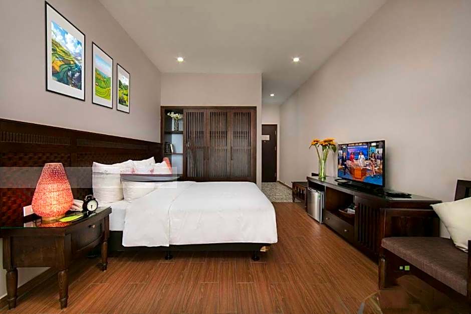 Azure Sapa Hotel