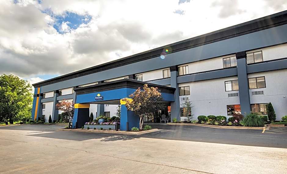Days Inn by Wyndham Fort Smith