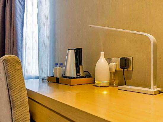 Lavande Hotel Shenyang Railway Station Zhongshan Plaza