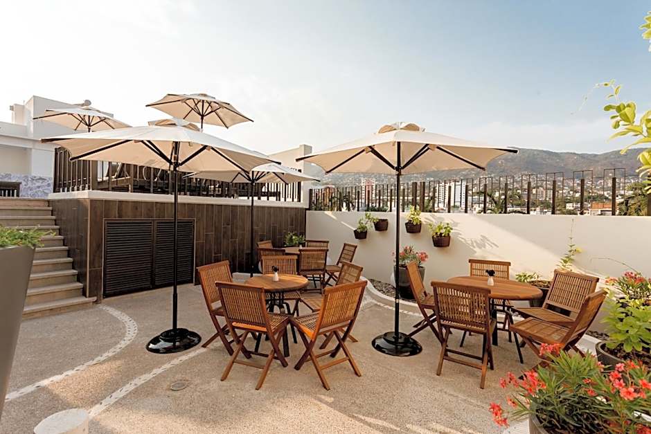 HS HOTSSON Acapulco Villas