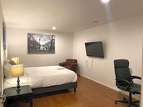 Queen Room with Shared Bathroom