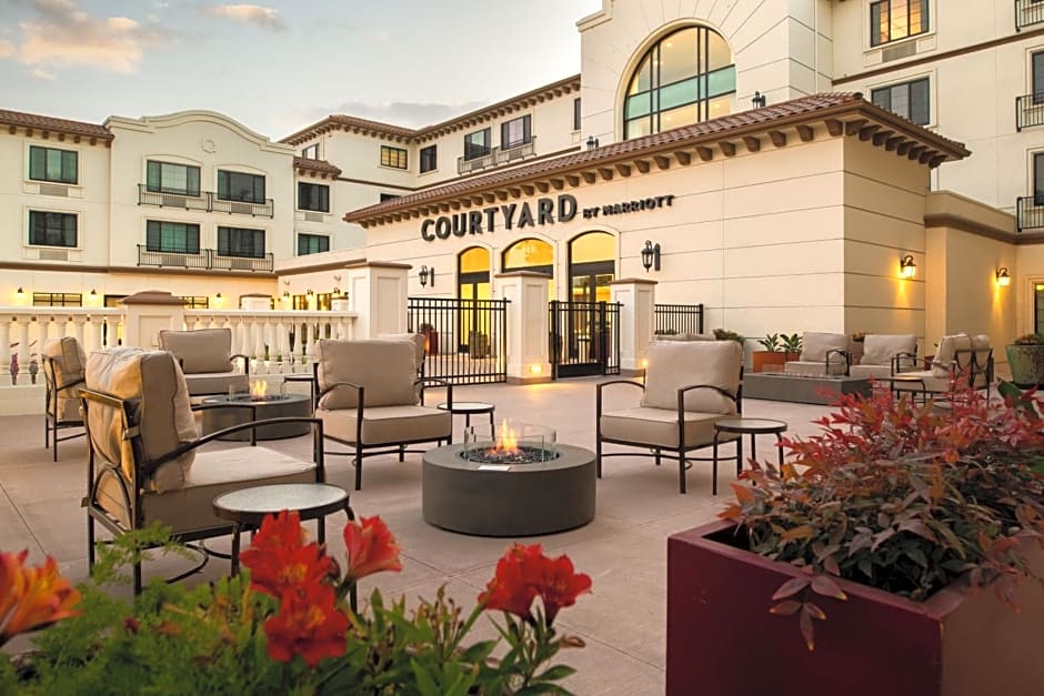 Courtyard by Marriott Santa Cruz