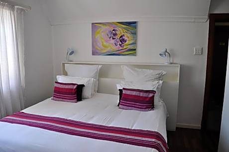 Standard King/Twin Room, Guest room