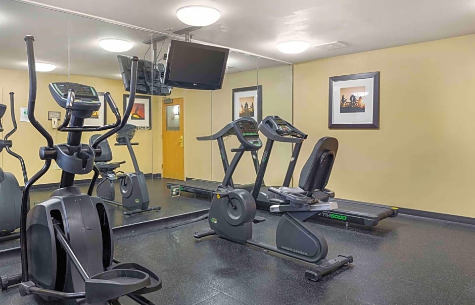 Extended Stay America Suites - Boston - Waltham - 32 4th Ave.