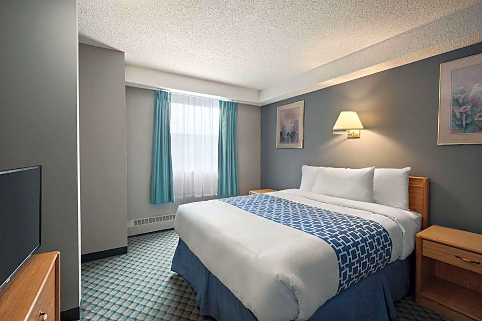 Travelodge by Wyndham Edmonton Airport