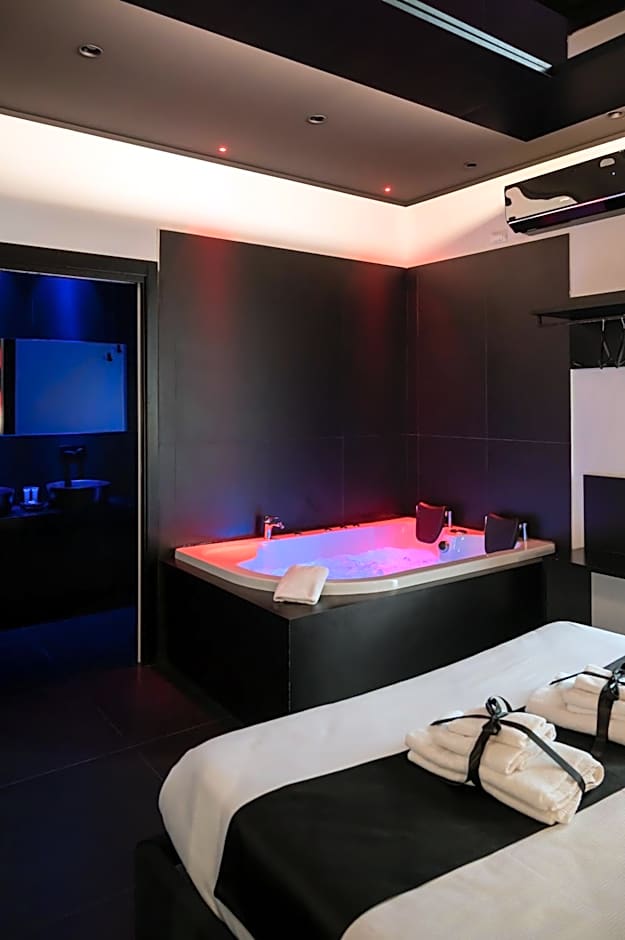 Maximum hub suite&spa